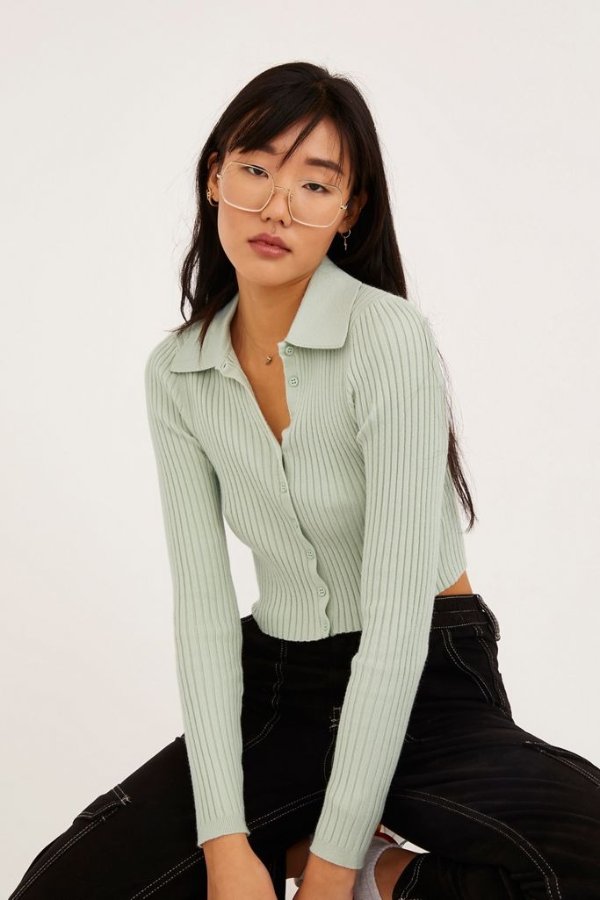UO Skylar Ribbed Button-Front Cropped Sweater