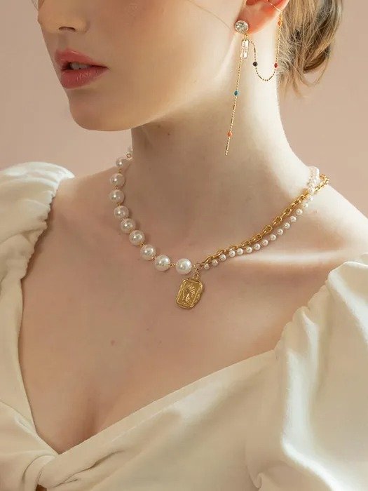 Alexander layered necklace