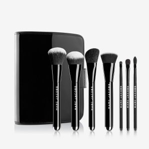 Marc Jacobs Beauty Brushes on Sale
