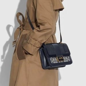 Coach Cyber Day Exclusive Sale
