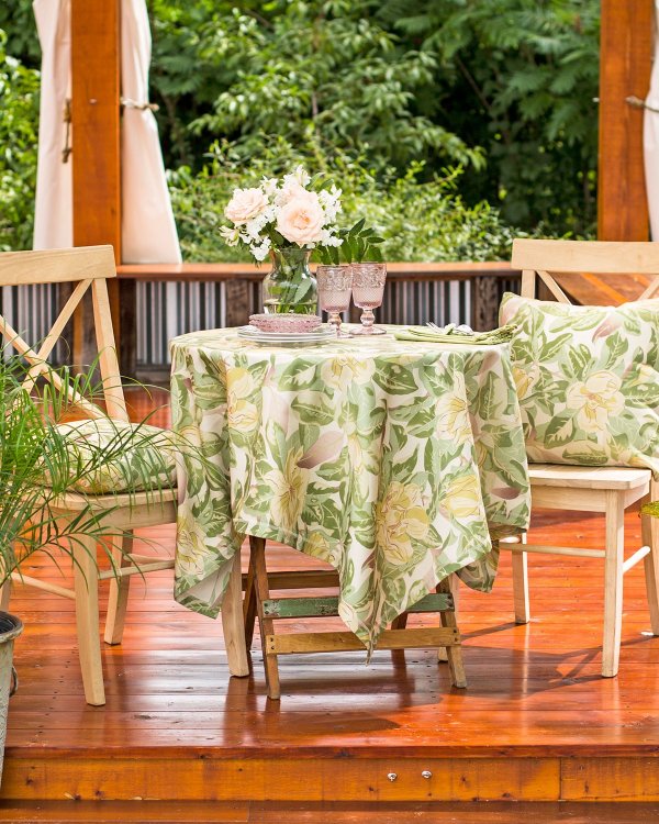 Magnolia Outdoor Breakfast Tablecloth