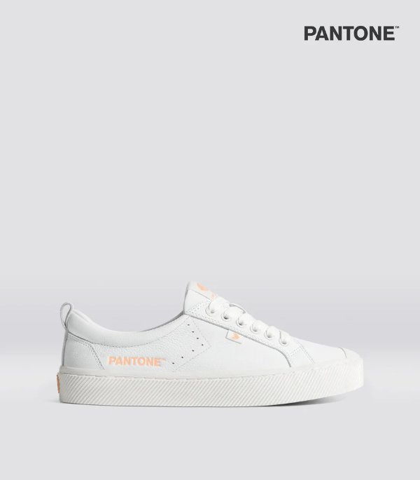 White Premium Leather/Pantone Peach Fuzz