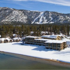 加州太浩胡塔霍湖岸旅馆好价 紧邻天堂滑雪场