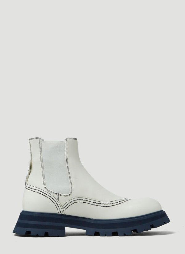 Wander Chelsea Boots in White