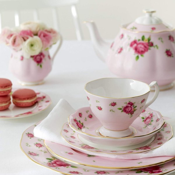 8703026135 New Country Roses Formal Vintage Boxed Teacup and Saucer Set, Pink