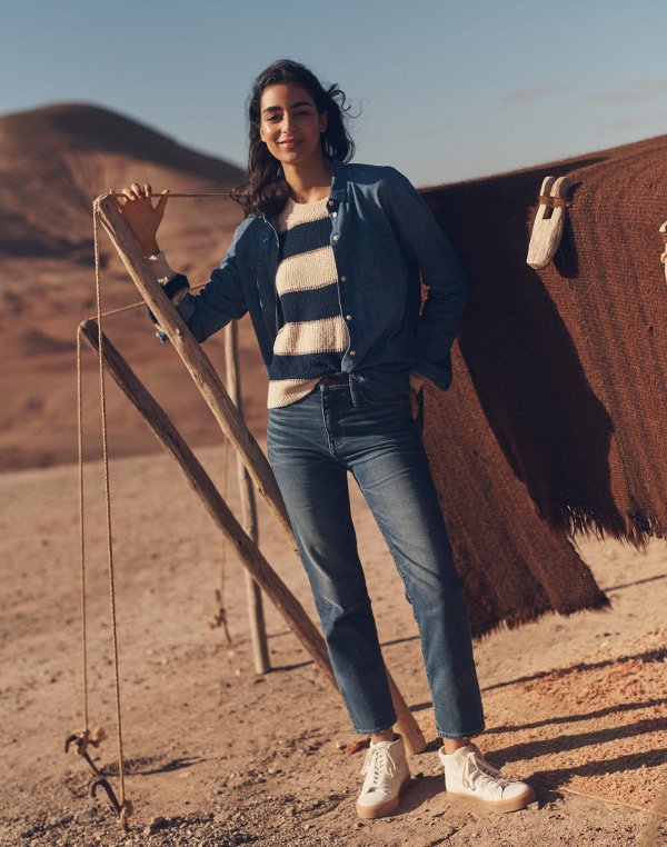 Tall Mid-Rise Classic Straight Jeans in Carsondale Wash