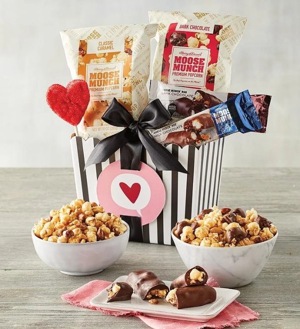 Moose Munch Premium Popcorn Valentine's Day Bucket