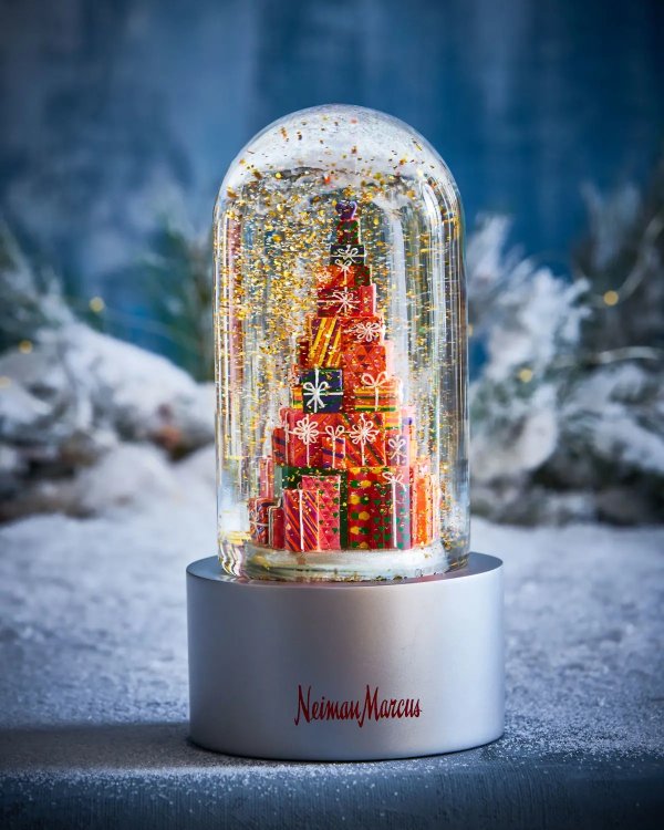 Neiman's Stacked Presents Annual Snow Globe