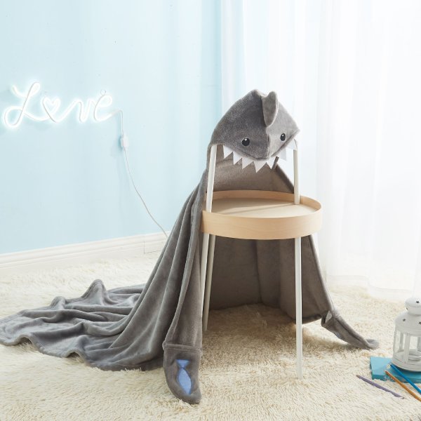 鲨鱼造型连帽毯