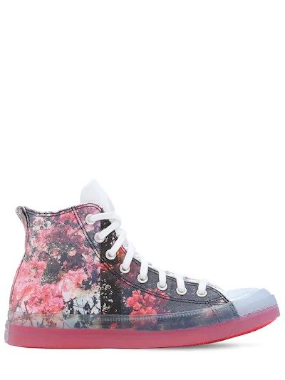 SHANIQWA JARVIS CHUCK TAYLOR SNEAKERS