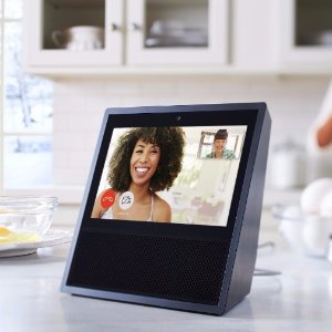 Amazon Echo Show + TP-Link Smart Plug Bundle