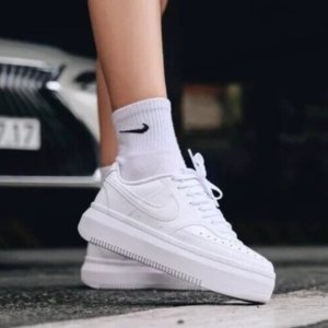 Up to 50% OffNike New Markdowns