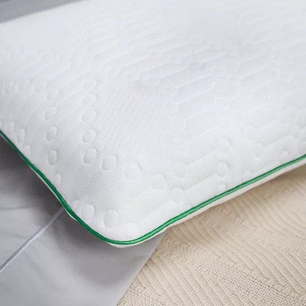 Fresh And Clean Classic Comfort Memory Foam Pillow