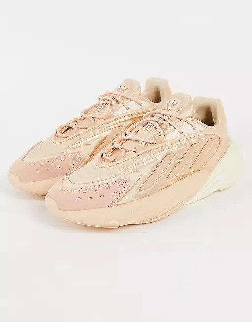 Originals Ozelia sneakers in beige and oatmeal