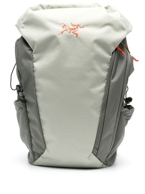Mantis 30L backpack