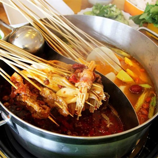 六婆串串香(Six Po Hot Pot)