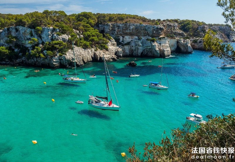 cala-macarella-4910753_1280