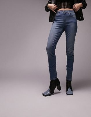 Leigh jeans in mid blue