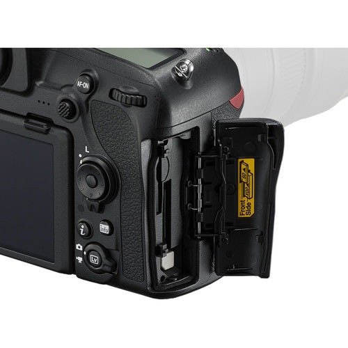 D850 DSLR Camera (Body Only) 