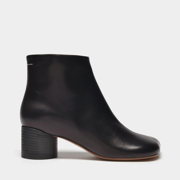Anatomic 45 Ankle Boots in Black Leather