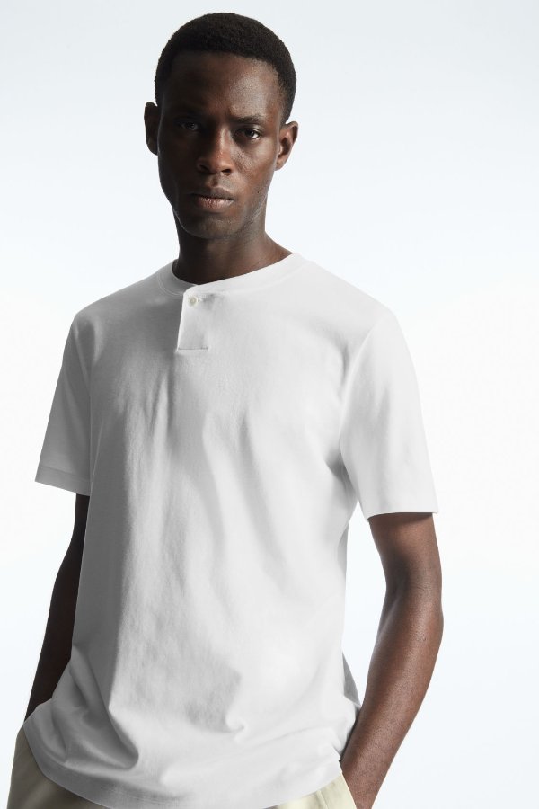 REGULAR-FIT BASEBALL T-SHIRT - WHITE - T-shirts - COS