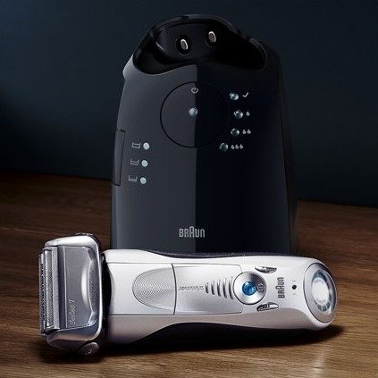 Series 7 790cc Electric Foil Shaver with Clean&Charge Station, Electric Men's Razor, Razors, Shavers