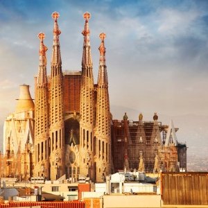 8-Day Spain Vacation with Hotels and Air
