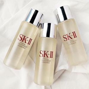 with SK-II Beauty Purchase @ Saks Fifth Avenue