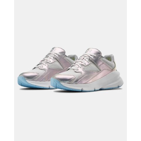 Under Armour Forge 96 HL 运动鞋