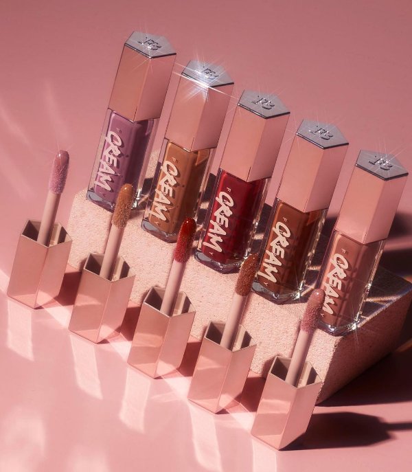 fentybeauty_131314552_170942854725407_6802513410985407110_n.jpg