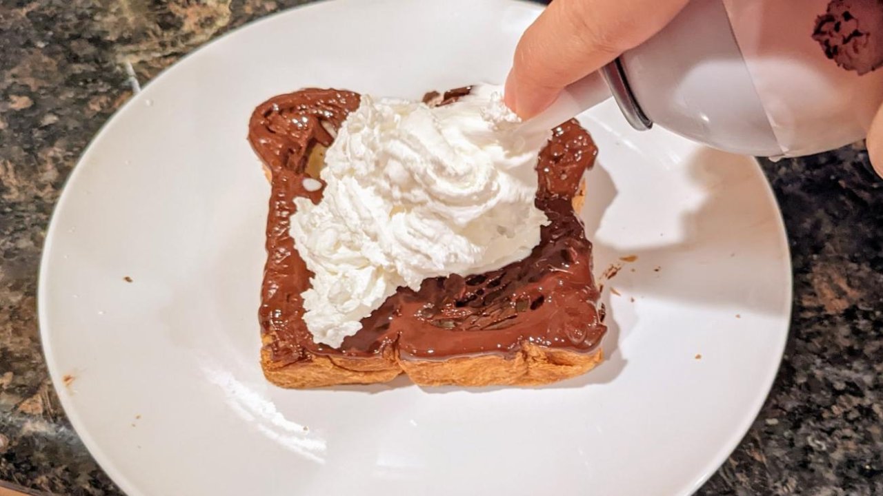 【懒人烹饪】掼奶油巧克力Croissant