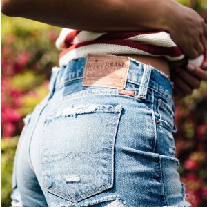 Women’s Denim @Lucky Brand Jeans