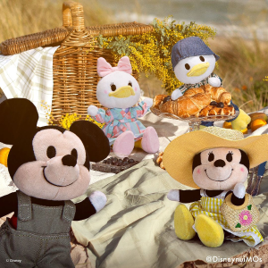 迪士尼官网 nuiMOs 换装玩偶6月上新  玩偶都有沙滩椅