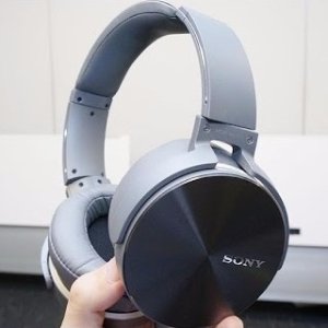 Sony MDR-XB950AP/H Extra Bass Smartphone Headphones with In-Line Mic (Gray)