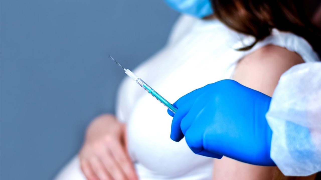 CDC“强烈推荐”孕妇接种COVID-19新冠疫苗