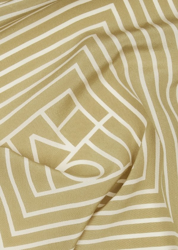 logo丝巾