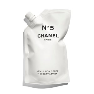 Chanel 限定5号工厂系列 超凡体验 重现5号香水生产现场