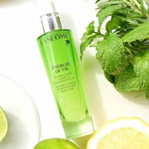 With any Energie De Vie Purchase @ Lancôme