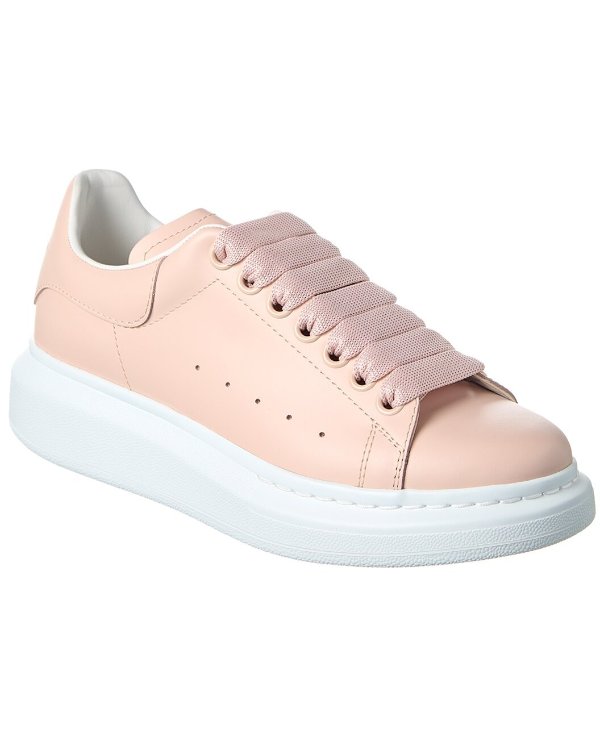 粉色厚底运动鞋