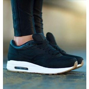 Selected Nike Air Max on Sale @ Nike Store