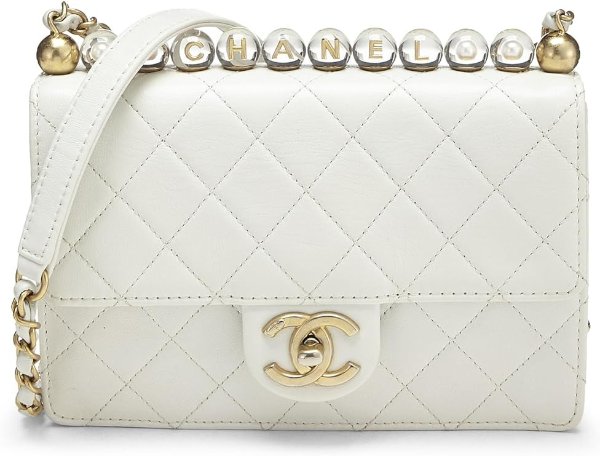 .com Chanel Pre-Loved White Quilted Lambskin Chic Pearl
