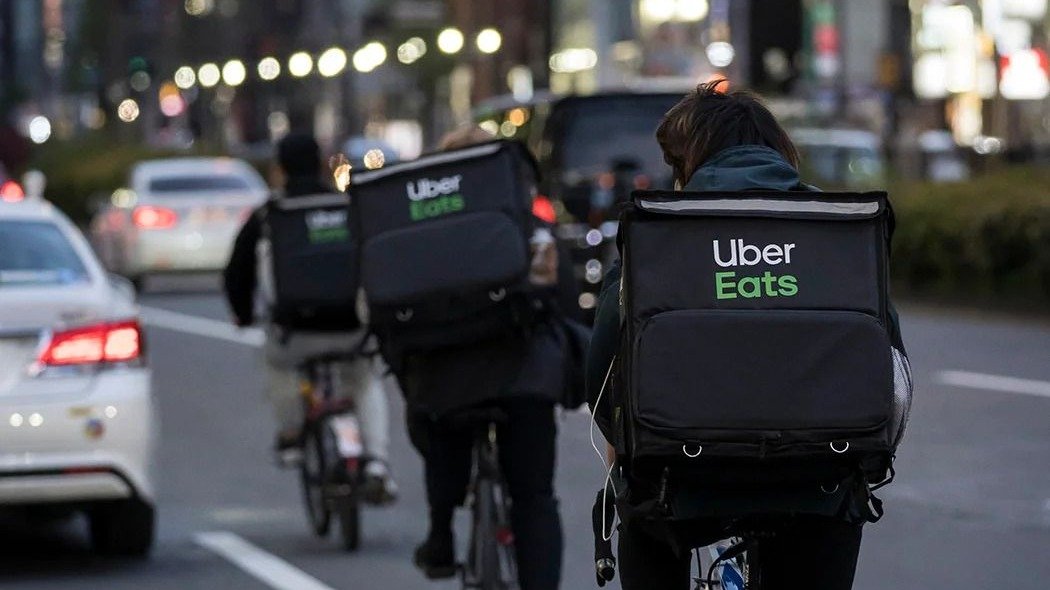 纽约Uber Eats送餐员时薪$18，顾客无需在送餐前给小费！你支持吗？