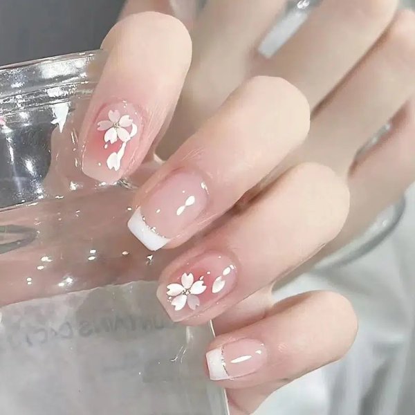 24 Pcs Acrylic Press On Nails Short Fake Nails With Glue Glue On Nails For Women White Flower French - Beauty & Personal Care - Temu