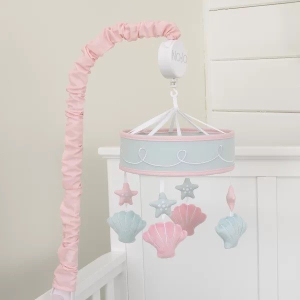 Isabelle & Max™ 婴儿床装饰玩具