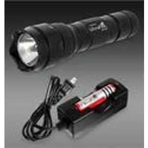 UltraFire CREE LED 手电筒+lithium-ion 18650 可充电电池及充电器