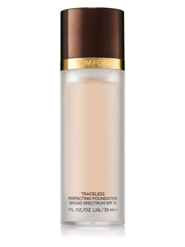 - Traceless Perfecting Foundation SPF 15