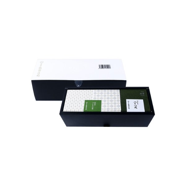 Gion Tsujiri Gift Box with 15 Uji Matcha Cream Rolls + Tsujiri Hachijuhachiya Green Tea 3.38oz