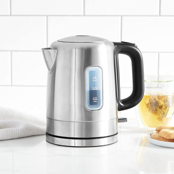 Amazon Basics Stainless Steel Portable Electric Hot Water Kettle - 1 Liter, Silver