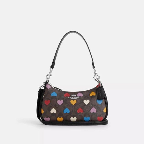 teri shoulder bag in signature canvas with heart print