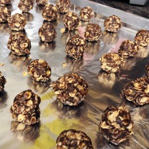 Delicious Oatmeal Chocolate Ball